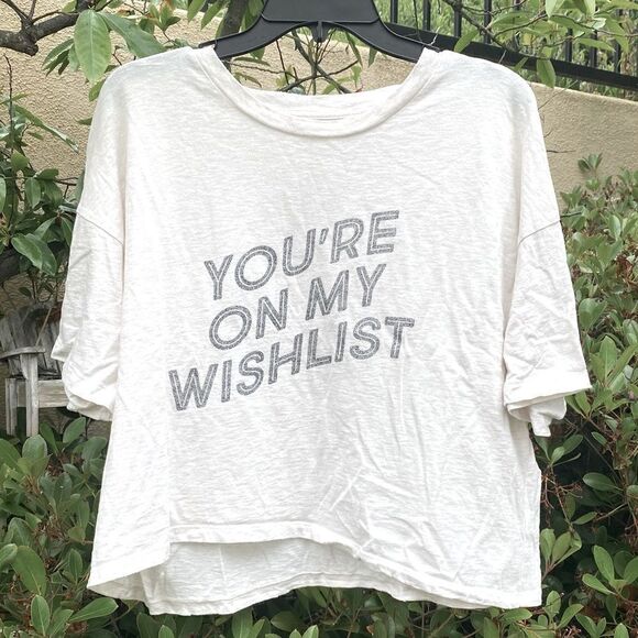 Aerie Cream "Your On My Wish List" graphic tee.  Size Large. VGUC - Picture 1 of 6